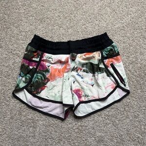 Lululemon Tracker Short III *4-way Stretch